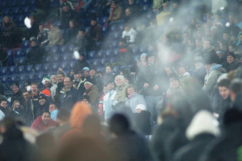 Sneeuwballengevecht Feyenoord - NAC