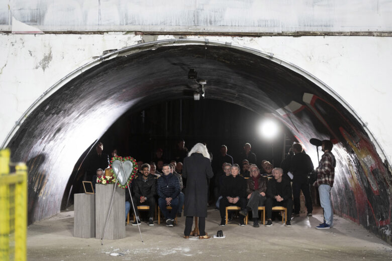 Sloop en uitvaart Tribune 2 Antwerp