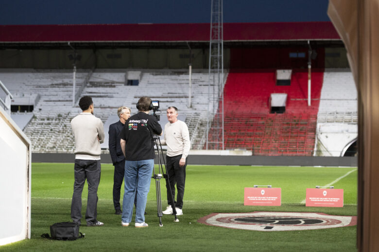 Sloop en uitvaart Tribune 2 Antwerp