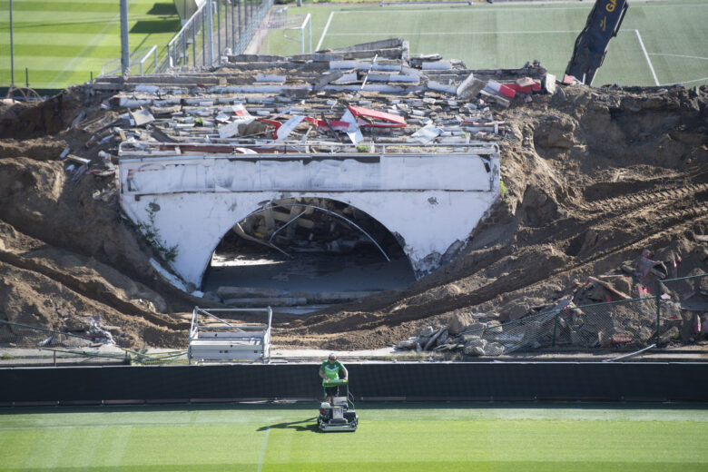 Sloop en uitvaart Tribune 2 Antwerp