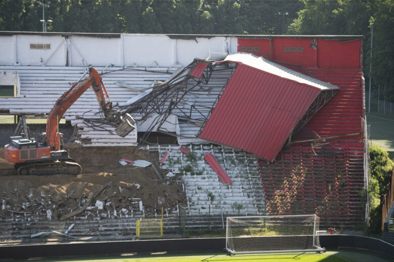 Sloop en uitvaart Tribune 2 Antwerp